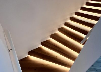 LED - Lesene stopnice Peternelj & Kržišnik